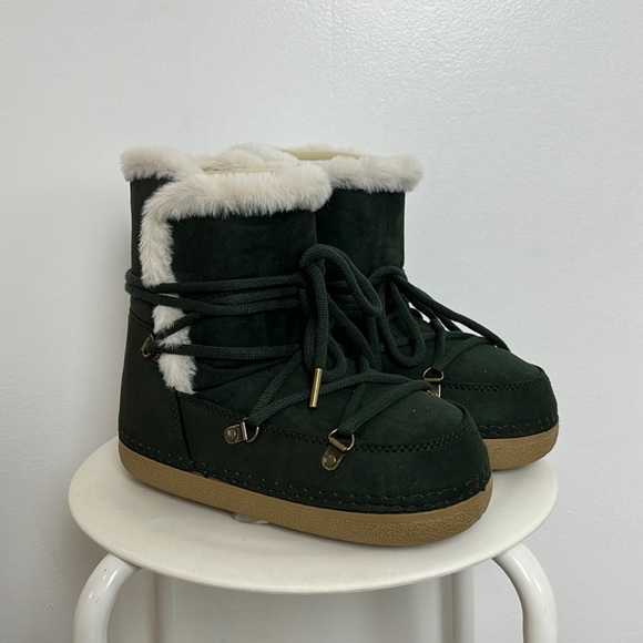 Shearling snow boots - Picture 1 of 7